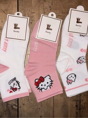 Hello Kitty Crew Socks (SET of 3)